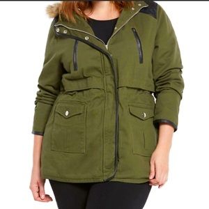 Torrid olive Sherpa lined hooded zipup jacket w/faux leather elbow detail size 3